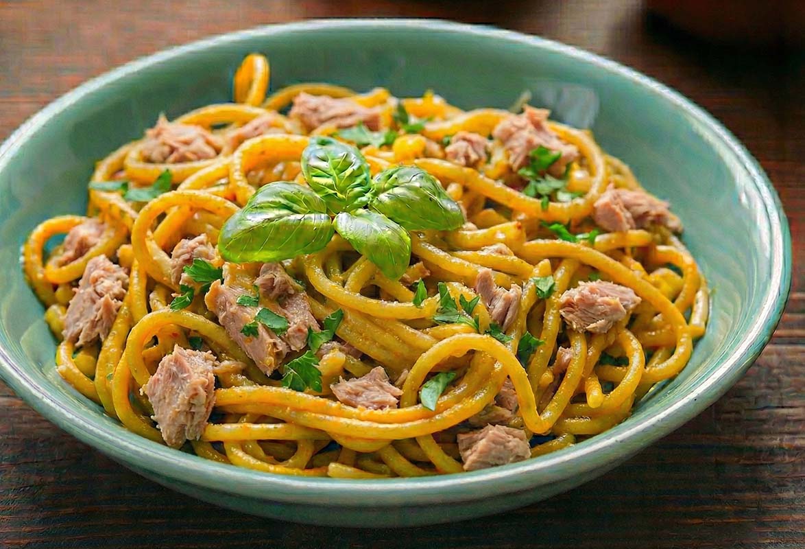 Ton Balıklı Spagetti